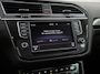Volkswagen Tiguan 2.0 TSI 4Motion Highline 180Pk Automaat (PANORAMADAK, DYN AUDIO, VIRTUAL COCKPIT, MEMORY SEAT, LEDER, ZWART HEMEL, APPLE CARPLAY, CAMERA, STOELVERWARMING, ADAPTIVE CRUISE, TREKHAAK, GETINT GLAS, NIEUWSTAAT)