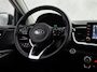 Kia Stonic 1.0 T-GDi ExecutiveLine (NAVIGATIE, CLIMATE, STUUR/STOELVERWARMING, LEDER, CAMERA, GETINT GLAS, SPORTSTOELEN, KEYLESS, CRUISE, NIEUWSTAAT)