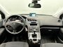 Peugeot 5008 1.6 HDiF Blue Lease | 7 Persoons | Climate/Control | Trekhaak | PDC | Navigatie | Cruise/Control |