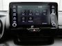 Toyota Yaris 1.5 Hybrid Style + | Panoramadak | Head-Up Display | Dodehoek detectie | Parkeersensoren Voor+achter | Draadloze telefoonlader | Navigatie | Apple CarPlay/Android Auto |