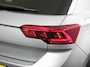 Volkswagen T-Roc 1.5 TSI 150pk Automaat R-Line Digitale Cockpit Climate Control Camera Navigatie Apple Carplay/Android Auto Lichtmetalen Velgen Parkeer sensoren Dab Led Adaptive Cruise Control