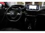 Peugeot 2008 1.2 130PK AUTOMAAT ALLURE PACK | TREKHAAK | ADAPTIVE CRUISE CONTROL | 3-D INSTRUMENTENPANEEL | NAVIGATIE | APPLE CARPLAY/ANDROID AUTO | LED KOPLAMPEN | CLIMATE CONTROL | 17" LICHTMETALEN VELGEN | ACHTERUITRIJ CAMERA | PARKEERSENSOREN | DAB+ RADIO | GETINTE RUITEN |