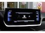 Peugeot 2008 1.2 130PK AUTOMAAT ALLURE PACK | TREKHAAK | ADAPTIVE CRUISE CONTROL | 3-D INSTRUMENTENPANEEL | NAVIGATIE | APPLE CARPLAY/ANDROID AUTO | LED KOPLAMPEN | CLIMATE CONTROL | 17" LICHTMETALEN VELGEN | ACHTERUITRIJ CAMERA | PARKEERSENSOREN | DAB+ RADIO | GETINTE RUITEN |