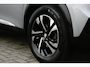 Peugeot 2008 1.2 130PK AUTOMAAT ALLURE PACK | TREKHAAK | ADAPTIVE CRUISE CONTROL | 3-D INSTRUMENTENPANEEL | NAVIGATIE | APPLE CARPLAY/ANDROID AUTO | LED KOPLAMPEN | CLIMATE CONTROL | 17" LICHTMETALEN VELGEN | ACHTERUITRIJ CAMERA | PARKEERSENSOREN | DAB+ RADIO | GETINTE RUITEN |