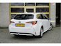 Toyota Corolla Touring Sports 1.8 Hybrid Automaat! Business BJ2022 Lmv 16" | Led V+A | Trekhaak | Achteruitrijcamera | App-Connect | Navi | Climate control | Cruise control | Zwarte hemel | Getint glas