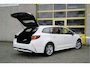 Toyota Corolla Touring Sports 1.8 Hybrid Automaat! Business BJ2022 Lmv 16" | Led V+A | Trekhaak | Achteruitrijcamera | App-Connect | Navi | Climate control | Cruise control | Zwarte hemel | Getint glas