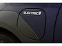 Toyota BZ4X Premium 71 kWh 3-fase | Panoramadak | Trekhaak | Warmtepomp | 360 camera | Matrix LED | JBL | Dodehoek detectie | Apple Carplay / Android Auto | Leder | Stoel-/stuurverwarming | Verwarmbare voorruit | 20 inch