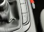 Hyundai Kona 1.0 T-GDI Comfort / Achteruitrijcamera / Apple CarPlay & Android Auto / Rijstrookassistent / Cruise control / Parkeersensoren achter / Lichtmetalen velgen / LED-dagrijverlichting / Multifunctioneel stuurwiel / Bluetooth / Airconditioning / Elektrisch verstelbare buitenspiegels / Elektrische ramen / Centrale deurvergrendeling met afstandsbediening / 6-versnellingsbak /
