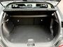 Hyundai Kona 1.0 T-GDI Comfort / Achteruitrijcamera / Apple CarPlay & Android Auto / Rijstrookassistent / Cruise control / Parkeersensoren achter / Lichtmetalen velgen / LED-dagrijverlichting / Multifunctioneel stuurwiel / Bluetooth / Airconditioning / Elektrisch verstelbare buitenspiegels / Elektrische ramen / Centrale deurvergrendeling met afstandsbediening / 6-versnellingsbak /