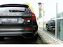 Volvo XC60 2.0 T8 Plug-in hybrid AWD Plus Dark PANO, MEMORY 2X, WINTER PACK, ADAPT. CRUISE, CLIMA, NAVI, CAMERA, PDC V&A, APPLE CARPLAY/ANDROID AUTO, BLIS, KEYLESS, ELEKT. ACHTERKLEP, ELEKT. STOELEN, VOORRUITVERWARMING, 27.810KM