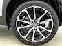 Toyota Yaris Cross 1.5 Hybrid GR Sport | Panoramadak | Head-Up | JBL | Dodehoek detectie | Parkeersensoren voor+achter | Elektrische achterklep | Stoelverwarming | Draadloze telefoonlader |