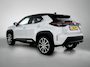 Toyota Yaris Cross 1.5 Hybrid GR Sport | Panoramadak | Head-Up | JBL | Dodehoek detectie | Parkeersensoren voor+achter | Elektrische achterklep | Stoelverwarming | Draadloze telefoonlader |