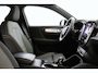 Volvo XC40 B4 (M-HYBRID) PLUS DARK -HARMAN/KARDON|CAMERA|ADAP.CRUISE|POWER-SEATS|VERW.VOORRUIT|PRIVACY.GLAS|TREKHAAK|19"