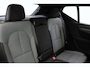 Volvo XC40 B4 (M-HYBRID) PLUS DARK -HARMAN/KARDON|CAMERA|ADAP.CRUISE|POWER-SEATS|VERW.VOORRUIT|PRIVACY.GLAS|TREKHAAK|19"