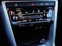 Volkswagen T-Roc 1.0 TSI Life Business / Trekhaak / Stoelverwarming