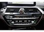 BMW 5-Serie Touring 530e High Executive | M-pakket | PANO | Trekhaak | 360 | softclo