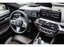 BMW 5-Serie Touring 530e High Executive | M-pakket | PANO | Trekhaak | 360 | softclo