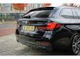 BMW 5-Serie Touring 530e High Executive | M-pakket | PANO | Trekhaak | 360 | softclo