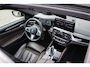 BMW 5-Serie Touring 530e High Executive | M-pakket | PANO | Trekhaak | 360 | softclo