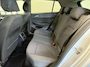 Volkswagen Golf 1.0 TSI 110pk Life Lounge Apple Carplay Android Auto Parkeersensoren Cruise Control DAB Climate Control LED Koplampen Bluetooth Lichtmetalen Velgen