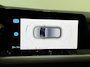 Volkswagen Golf 1.0 TSI 110pk Life Lounge Apple Carplay Android Auto Parkeersensoren Cruise Control DAB Climate Control LED Koplampen Bluetooth Lichtmetalen Velgen