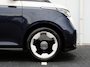 Volkswagen ID. Buzz Bedrijfswagens Pro Bulli Limited Edition 86kWh 286PK | 7 persoons | Panoramadak | Navigatie | 360 Camera | Trekhaak | Elektrische achterklep | Softclose schuifdeuren | 20 inch Lm velgen |