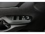 Toyota Yaris Cross 1.5 Hybrid 130 Launch Edition | leder-stof bekleding | Stoel en stuurverwarming | Electrische achterklep |