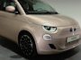 Fiat 500 La Prima 42 kWh | pano dak | Led voor \ achter licht | JBL! audio | Stoelverwarming |