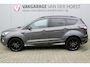 Ford Kuga 1.5-182pk Titanium 4WD AUTOMAAT ! Vierwielaandrijving ! Trekgewicht 1.850kg ! Erg nette wagen ! Autm. airco dual, stoel-, stuur- en voorraamverw., cruise control, r/cd, camera, elektr. achterklep, LM wielen, trekhaak, navigatie, telefoonvoorb., metallic lak etc.