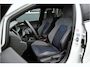 Volkswagen Golf 2.0 TSI R 4MOTION 320 PK / PANO / AKRAPOVIC / HARMAN KARDON / IQ LIGHTS / 19" PRETORIA