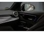 Mercedes-Benz C-klasse 300 e AMG | C300e | Pano | Luchtvering | 360 View | SoH 98% | Digital Light | Trekhaak | Sfeer | DAB | ACC | Lane Assist | Carplay | Burmester | Stoelverwarming | Leder Pakket | BTW Auto | Dealer Onderhouden | Garantie
