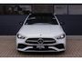 Mercedes-Benz C-klasse 300 e AMG | C300e | Pano | Luchtvering | 360 View | SoH 98% | Digital Light | Trekhaak | Sfeer | DAB | ACC | Lane Assist | Carplay | Burmester | Stoelverwarming | Leder Pakket | BTW Auto | Dealer Onderhouden | Garantie