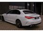 Mercedes-Benz C-klasse 300 e AMG | C300e | Pano | Luchtvering | 360 View | SoH 98% | Digital Light | Trekhaak | Sfeer | DAB | ACC | Lane Assist | Carplay | Burmester | Stoelverwarming | Leder Pakket | BTW Auto | Dealer Onderhouden | Garantie
