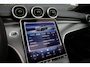 Mercedes-Benz C-klasse 300 e AMG | C300e | Pano | Luchtvering | 360 View | SoH 98% | Digital Light | Trekhaak | Sfeer | DAB | ACC | Lane Assist | Carplay | Burmester | Stoelverwarming | Leder Pakket | BTW Auto | Dealer Onderhouden | Garantie