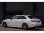 Mercedes-Benz C-klasse 300 e AMG | C300e | Pano | Luchtvering | 360 View | SoH 98% | Digital Light | Trekhaak | Sfeer | DAB | ACC | Lane Assist | Carplay | Burmester | Stoelverwarming | Leder Pakket | BTW Auto | Dealer Onderhouden | Garantie