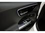 Mercedes-Benz C-klasse 300 e AMG | C300e | Pano | Luchtvering | 360 View | SoH 98% | Digital Light | Trekhaak | Sfeer | DAB | ACC | Lane Assist | Carplay | Burmester | Stoelverwarming | Leder Pakket | BTW Auto | Dealer Onderhouden | Garantie