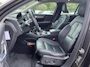 Volvo XC40 T4 Geartronic Inscription Luxury | Trekhaak | Panorama dak | Adaptieve cruise control | Elektrische stoelverstelling  | Stoelverwarming | Achteruitrijcamera |