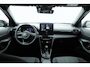Toyota Yaris Cross 1.5 Hybrid 130 First Edition | Rijklaar! | Facelift! | Storm Grey | Camera | Stoel- Stuurverw. | Adapt. Cruise | Keyless |
