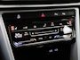 Volkswagen T-Roc 1.5 TSi 150 Pk Automaat Life Business | Stoelverwarming | Trekhaak | Adaptive Cruise | CarPlay | Climatronic | 16 Inch | 99.267 Km !!