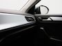 Volkswagen T-Roc 1.5 TSi 150 Pk Automaat Life Business | Stoelverwarming | Trekhaak | Adaptive Cruise | CarPlay | Climatronic | 16 Inch | 99.267 Km !!