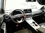 Hyundai Kona Electric EV FASHION 64 kWh (100% SOH) I 3-FASE LADEN I TREKHAAK I CLIMATE CONTROL I APPLE CARPLAY