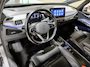 Volkswagen ID.3 First Max 58 kWh SOH 93% / 204pk / Panorama dak / Trekhaak / Leder / Stoel en stuur verwarming /
