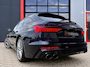 Audi A6 Avant 55 TFSI e S-Line Quattro Competition Firmamentblue| Pano | Trekhaak | 20''Competition | Alcantara Leder | Stoelverwarming | Matrix Led | Digital Dash | Carplay | Grootlicht Ass | F1 Flippers | Ambient | Adaptive Cruise | Stuurwielverwaming