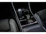 Volvo EX40 Single Motor Extended Range Ultra Black Edition Europa | Trekhaak | Harman Kardon audio | Trekhaak | 20" | Schuif-/kanteldak | Getint Glas | Elektrische stoelverstelling | Nubuck bekleding | Adaptive Cruise Control | Dodehoekdetectie |