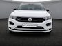 Volkswagen T-Roc 1.5 TSI 150pk Sport Business R · R-line exterieur · Apple/Android Car Play · Camera · Navigatie · Stoelverwarming · P-Sensoren · Alarm · 19'' Inch ·