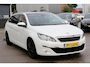 Peugeot 308 SW 1.2 PureTech Blue Lease Executive | Climate control | Panoramadak | Cruise control | Navigatie | PDC voor en achter