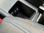 Lynk & Co 01 1.5 PHEV 261pk Blackline | Zwarte hemel | Rolhoes | 360 camera | Panoramadak | 20 inch velgen | Adaptieve cruise | Navigatie | CarPlay | Keyless | LED | DAB | Infinity | Stoelverwarming | Elektrische achterklep | Volledig dealeronderhouden | Fabrieksgarantie