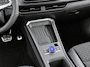Volkswagen T-Roc 1.5eTsi/150PK R-Line · Trekhaak · Navigatie · Camera + Parkeersensoren · Stoelverwarming · Apple/Android Car Play · Garantie t/m 19-01-2028
