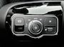 Mercedes-Benz A-klasse 250e Luxury line | Night pakket | Panorama schuifdak | parkeer pakket en achtercamera | Inclusief 24 maanden Mercedes-Benz Certified garantie voor Europa.
