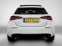 Mercedes-Benz A-klasse 250e Luxury line | Night pakket | Panorama schuifdak | parkeer pakket en achtercamera | Inclusief 24 maanden Mercedes-Benz Certified garantie voor Europa.